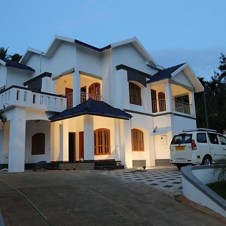 Dreamnest Residency Apartment Калпата Екстериор снимка